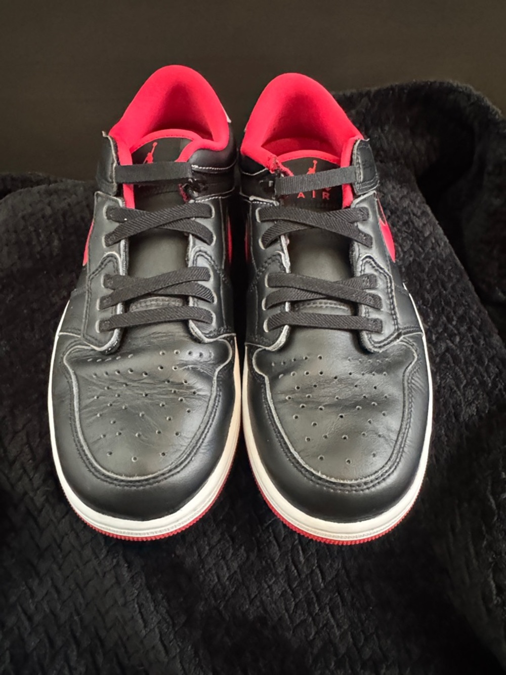 Nike Air Jordan 1 Low FlyEase 10.5 - Picture 2 of 5